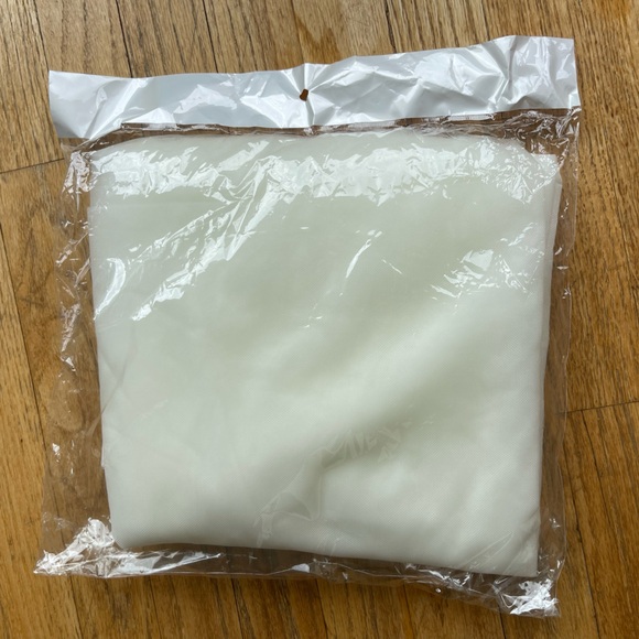 Giselle Bridal Ivory Cathedral Length Veil - Picture 3 of 4